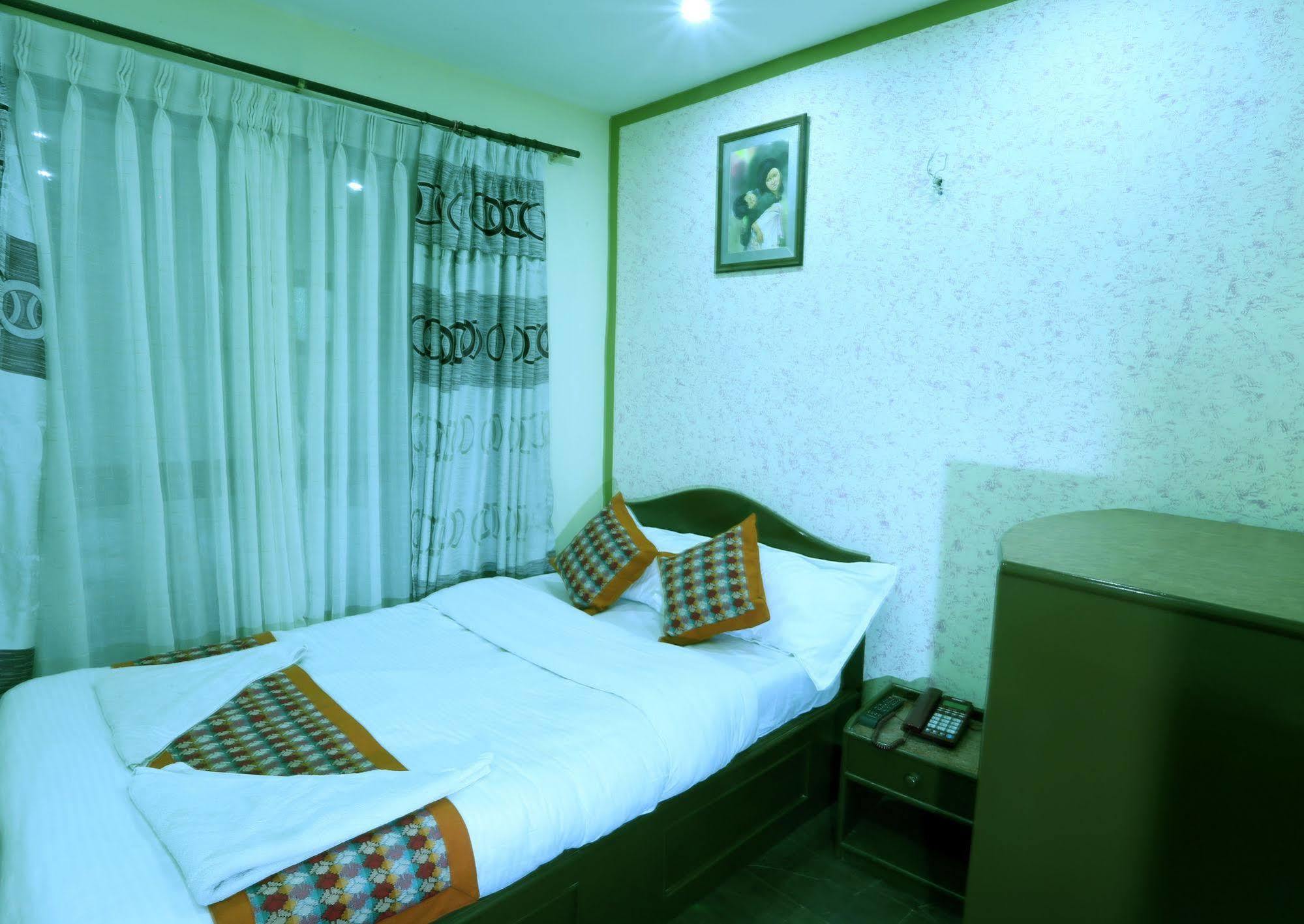Oyo 153 Aster Hotel Nepal Kathmandu Exterior foto